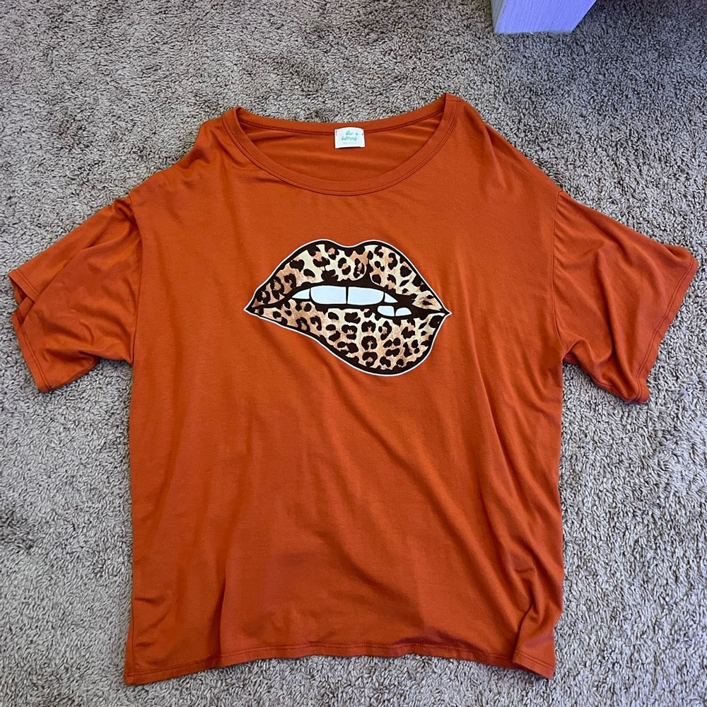 lips blouse